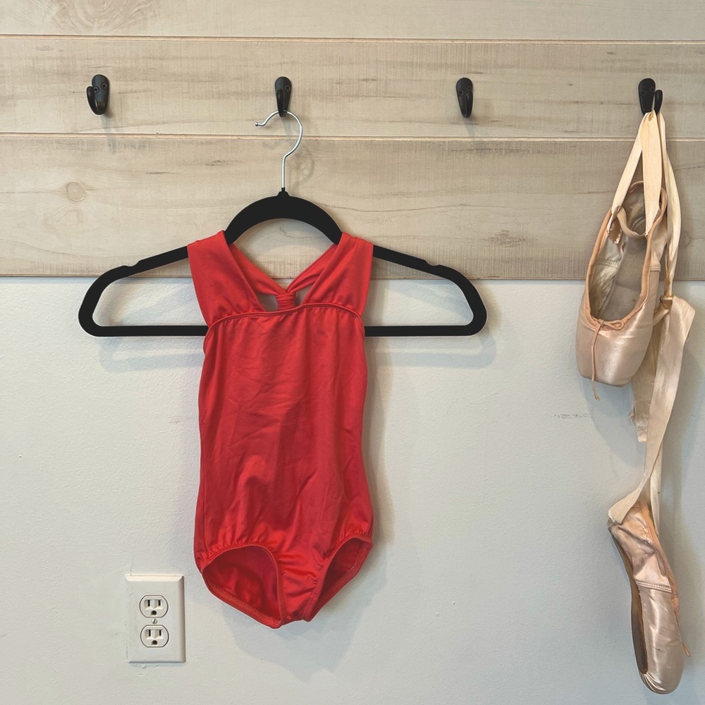 Motionwear kids ballet leotard, melon color, size 6x